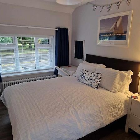 Room On Heath Park Кардифф Экстерьер фото